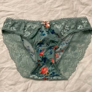 Victoria’s Secret Panty NWT